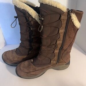Merrell Women’s Brown Fur-Lined zipper Winter Boots
